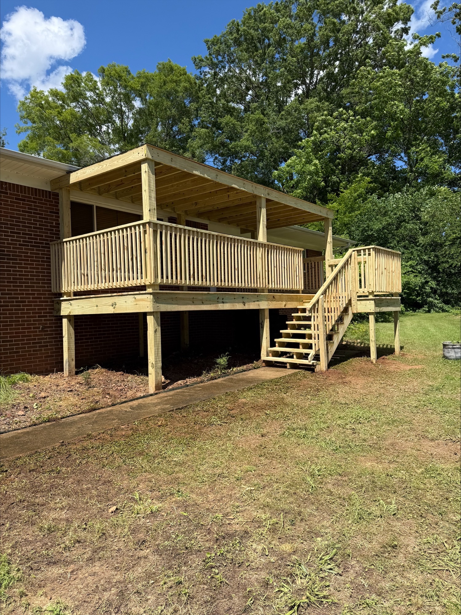 new wood frond deck & portch huntsville, al